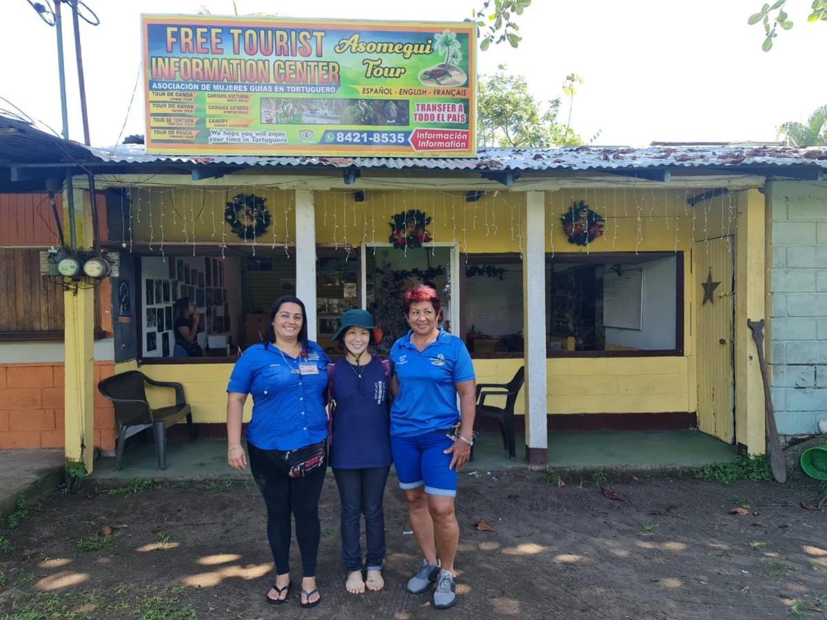 Cabinas El Muellecito Hotel Tortuguero Kültér fotó