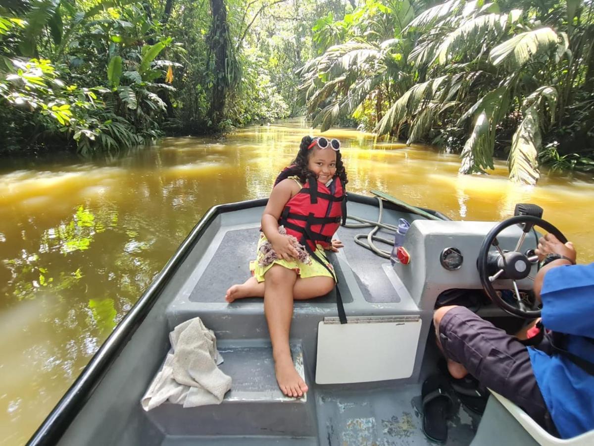 Cabinas El Muellecito Hotel Tortuguero Kültér fotó